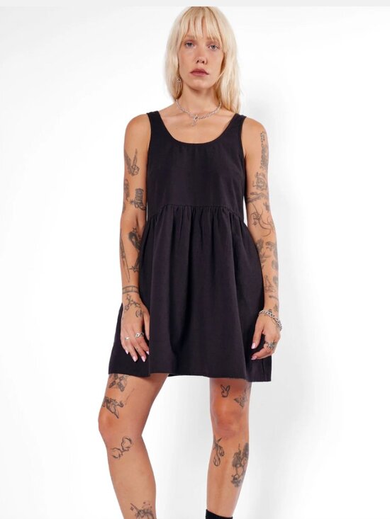Mary Wyatt Dresses & Skirts - Mary Wyatt Dahlia Smock Dress
